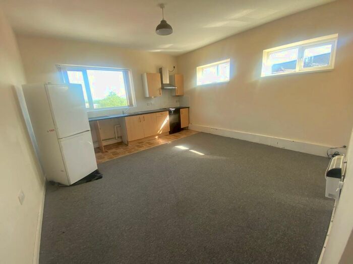 1 Bedroom Apartment To Rent In Nottingham Road, Ripley, DE5