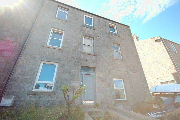 2 Bedroom Flat To Rent In Powis Place, City Centre, Aberdeen, AB25