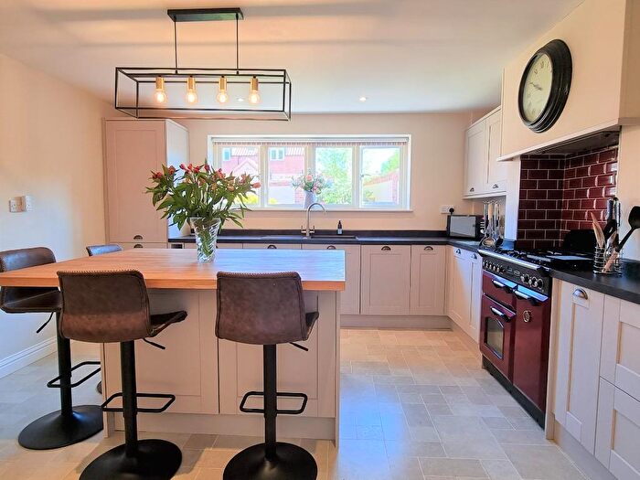 3 Bedroom Cottage To Rent In High Street, Waltham-on-the-Wolds, LE14