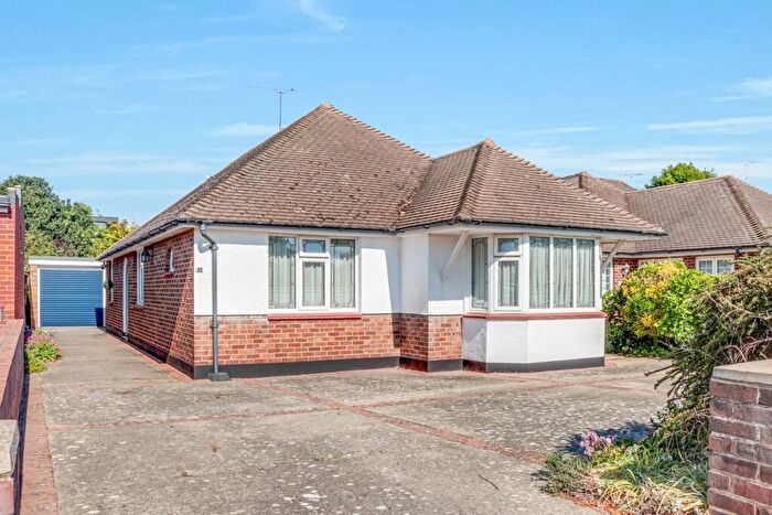 3 Bedroom Detached Bungalow For Sale In St Augustines Avenue, Thorpe Bay, SS1