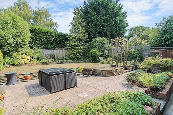 4 Bedroom Detached House For Sale In Parkdale, Danbury, CM3