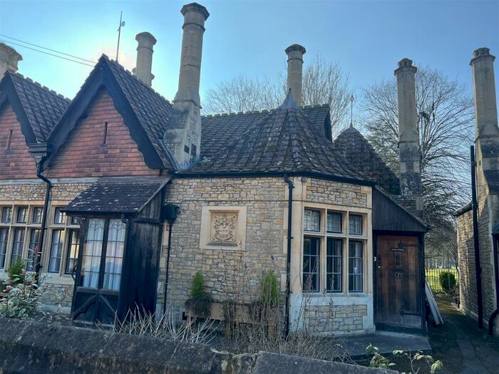 1 Bedroom Bungalow To Rent In Trowbridge, BA14