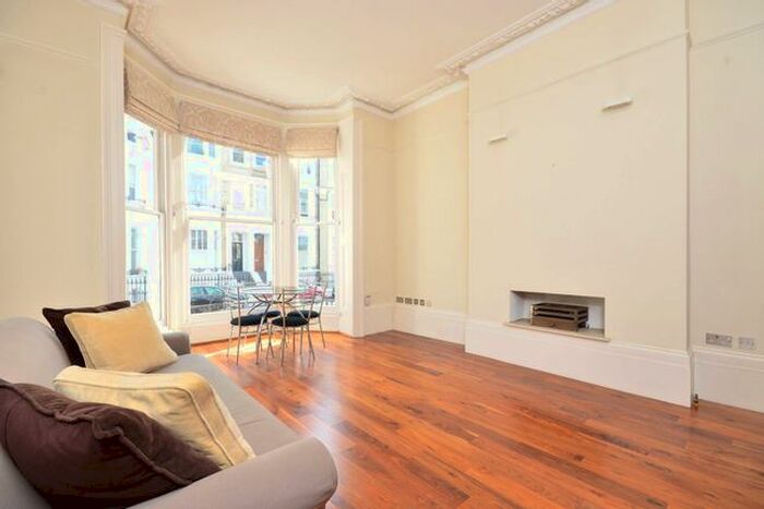 1 Bedroom Flat To Rent In Coleherne Road, Chelsea, London, SW10