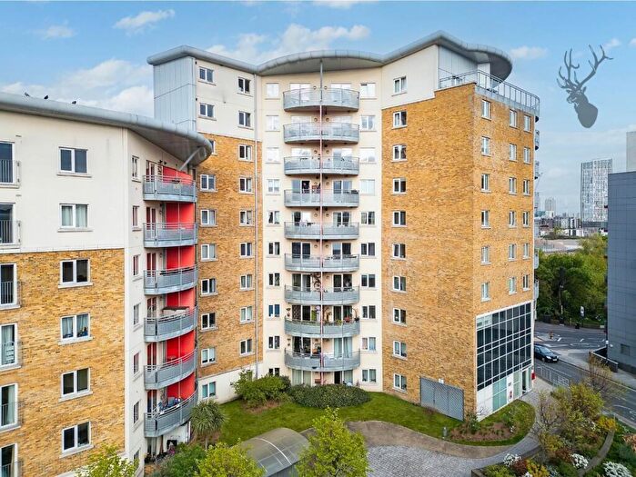 2 Bedroom Apartment To Rent In Pancras Way, Bow, E3