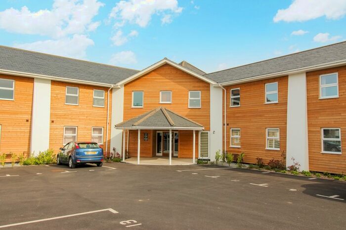 2 Bedroom Flat To Rent In Cedar Park, Granville Way, Sherborne, Dorset, DT9