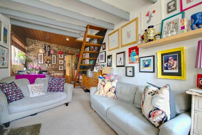 3 Bedroom End Of Terrace House To Rent In Heworth Road, York YO31