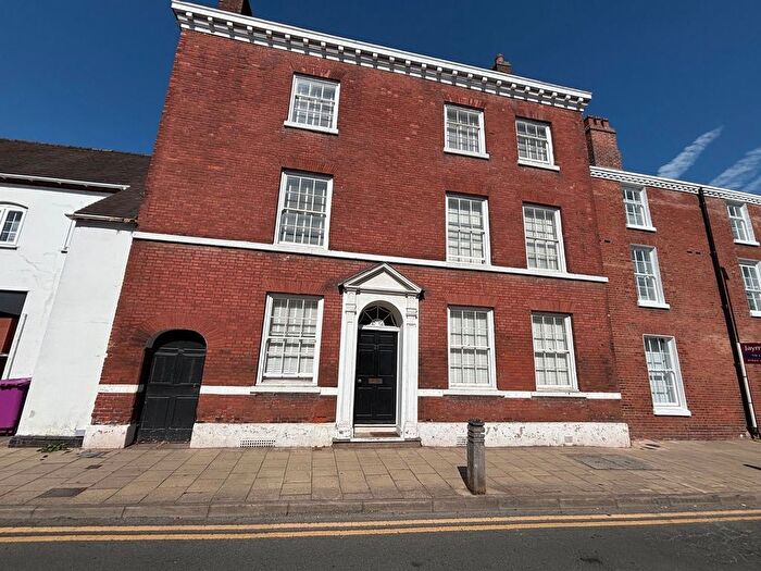 2 Bedroom Flat To Rent In Lombard Street, Lichfield, WS13