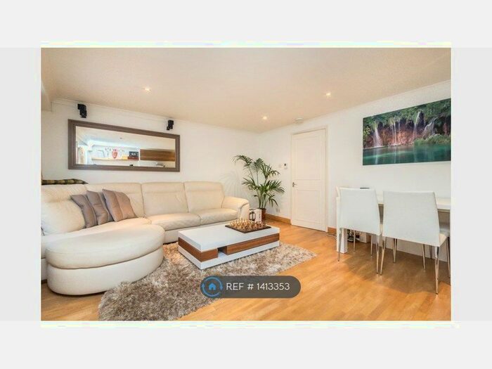 2 Bedroom Maisonette To Rent In Westbourne Grove Terrace, London, W2