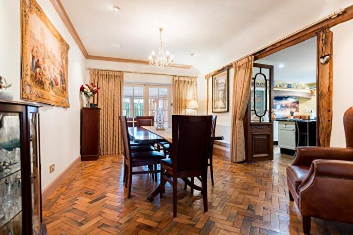 7 Bedroom Detached Bungalow For Sale In Gransmore Green, Felsted, Dunmow, CM6