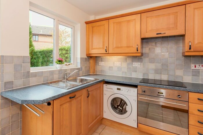 2 Bedroom Terraced House To Rent In Wilsdon Way, Kidlington, OX5