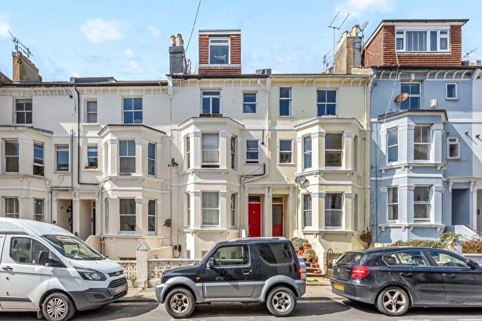 2 Bedroom Flat For Sale In Lansdowne Street, Hove, BN3
