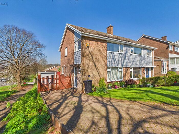 3 Bedroom Semi Detached House For Sale In Rushlade Close, Paignton, TQ4