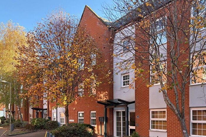 2 Bedroom Flat For Sale In Smiths Wharf, Wantage, OX12