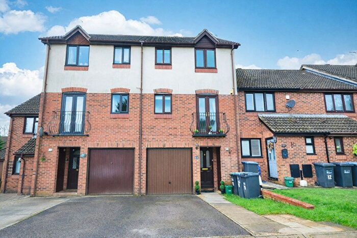 4 Bedroom Terraced House For Sale In East Grinstead, West Sussex, RH19