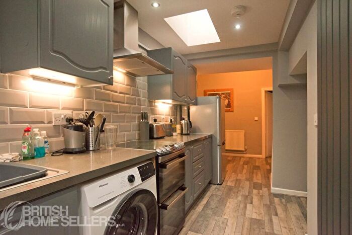 3 Bedroom Terraced House For Sale In Wellhead, Winewall, Colne, Lancashire, BB8