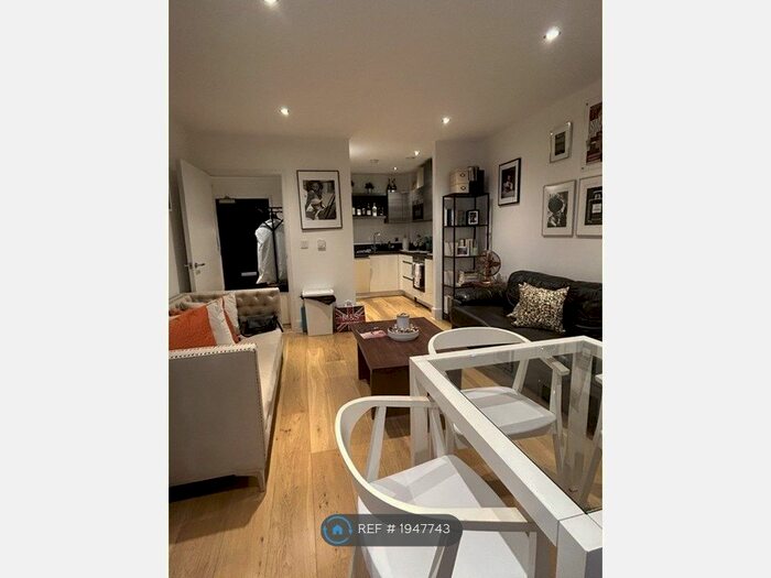 1 Bedroom Flat To Rent In Faraday Road, London, W10