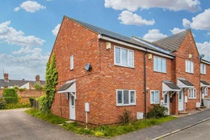 2 Bedroom End Of Terrace House To Rent In Tresham Street, Kettering, NN16