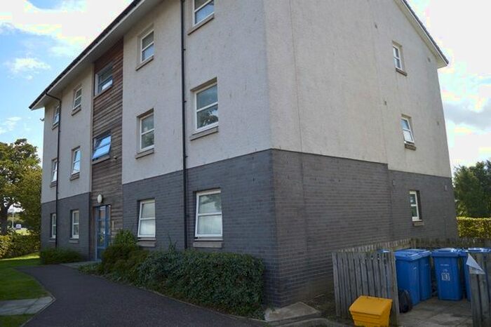 2 Bedroom Flat To Rent In Hilton Wynd, Rosyth, KY11