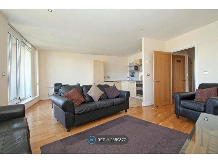 2 Bedroom Flat To Rent In Wards Wharf Approach, London, E16