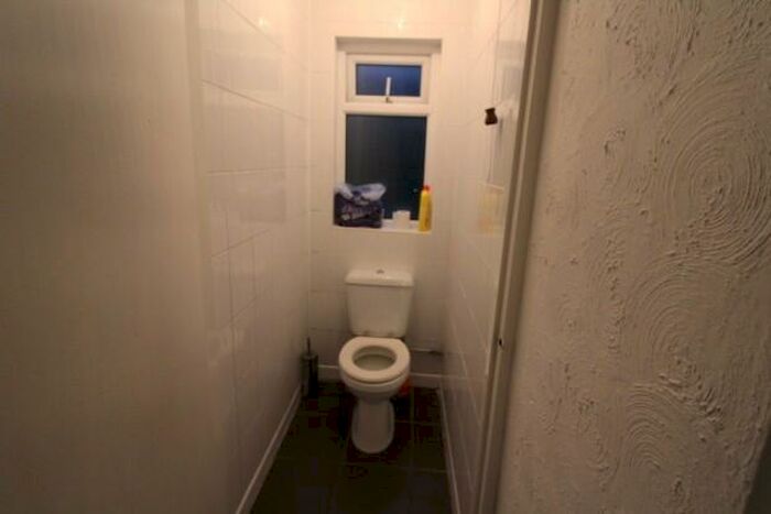 4 Bedroom Terraced House To Rent In Mundy Place Cardiff, CF24