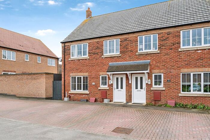 3 Bedroom Semi Detached House For Sale In Lowfield Crescent, Littleport, Ely, CB6