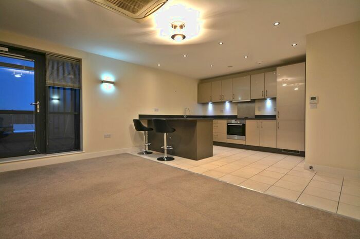 1 Bedroom Flat To Rent In The Ring, Bracknell, RG12
