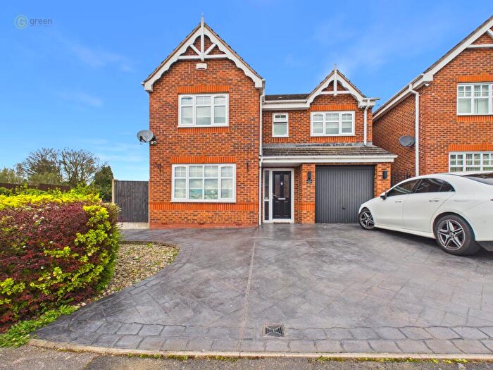 4 Bedroom Detached House For Sale In Blue Cedar Drive, Streetly, B74
