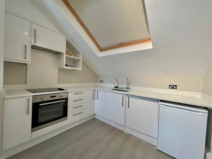 1 Bedroom Mews To Rent In Higham Road, Chesham, HP5