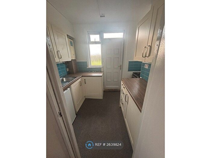 2 Bedroom Flat To Rent In Alexandra Avenue, Harrow, HA2