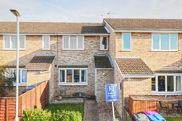 1 Bedroom Maisonette For Sale In The Blanes, Ware, SG12