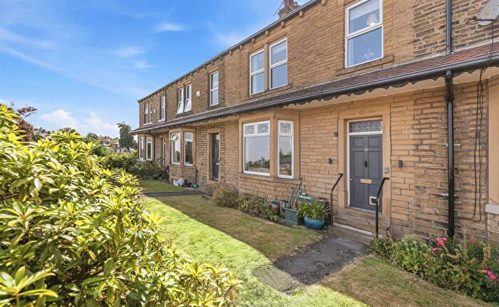 4 Bedroom Terraced House For Sale In Belvoir Gardens, Skircoat Green, Halifax, HX3