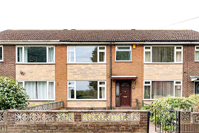 3 Bedroom Town House For Sale In Lower Mickletown, Methley, Leeds, West Yorkshire, LS26