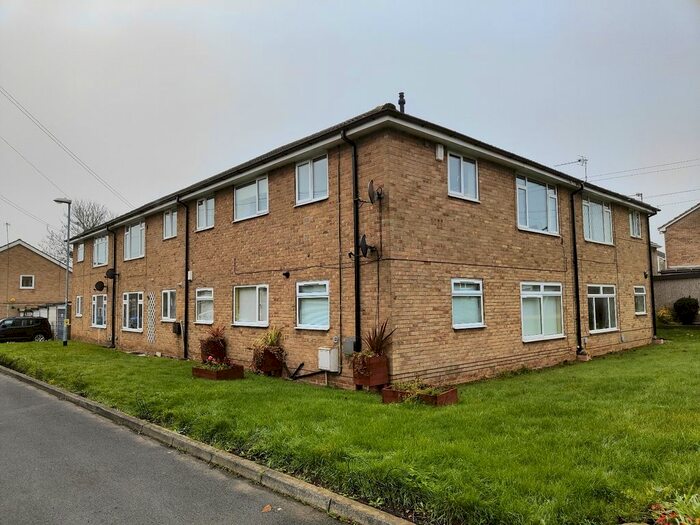2 Bedroom Flat To Rent In Cherry Tree Court, East Ardsley, Wakefield, West Yorkshire, Uk, WF3