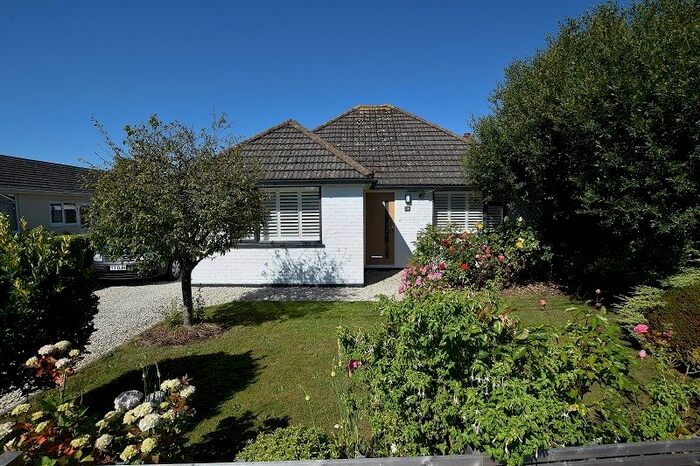 2 Bedroom Bungalow To Rent In Rosewood Gardens, New Milton, Hampshire., BH25