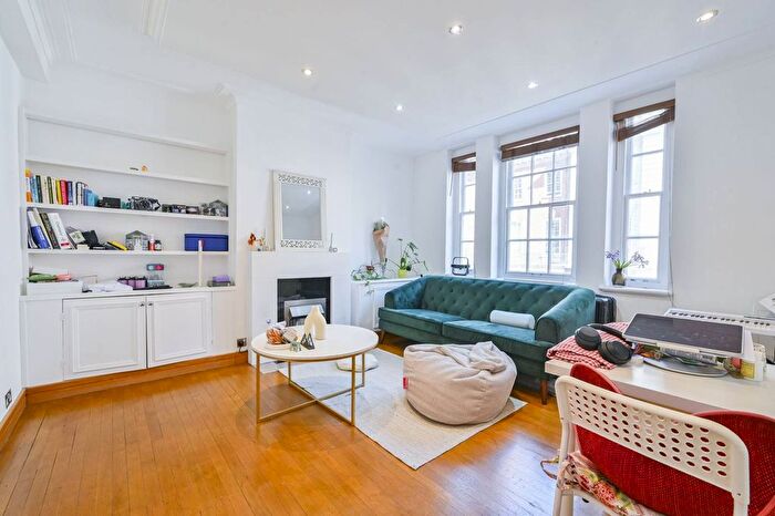2 Bedroom Flat To Rent In Devonshire Street, Marylebone, London, W1W