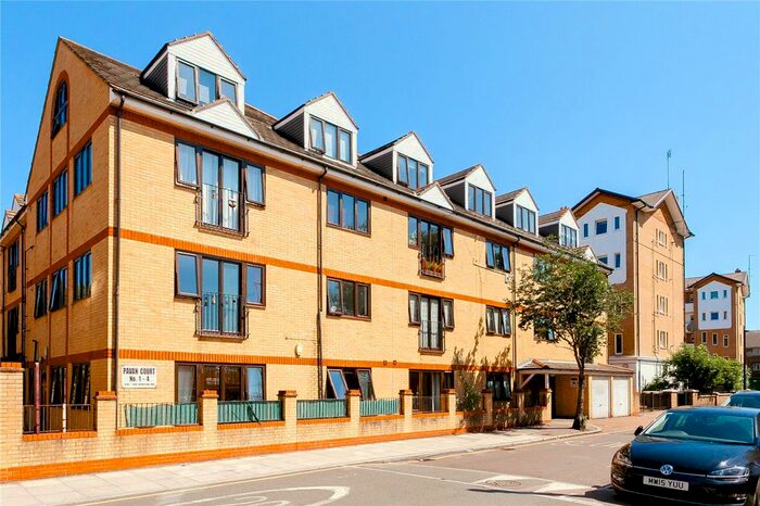 2 Bedroom Flat For Sale In Sceptre Road, London, E2
