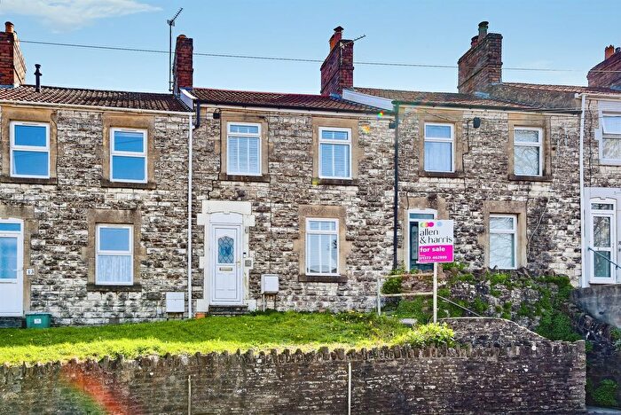 3 Bedroom Terraced House For Sale In Station Road, Midsomer Norton, Radstock, BA3