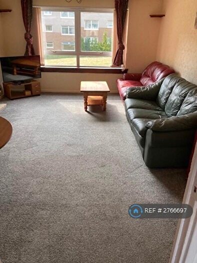 3 Bedroom Flat To Rent In Kennedy Path, Glasgow, G4