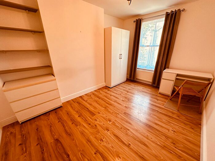 4 Bedroom Maisonette To Rent In St. John's Way, London, N19