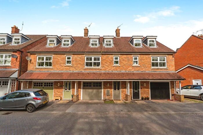3 Bedroom Property For Sale In St Contest Way, Marchwood, Southampton, SO40