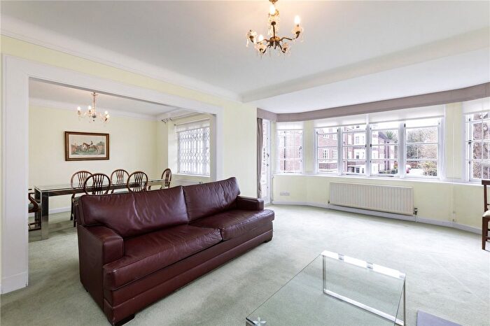 4 Bedroom Flat To Rent In Exeter House, Putney Heath, London, SW15