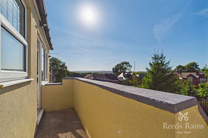 2 Bedroom Apartment To Rent In Olivet Road, Sheffield, S8