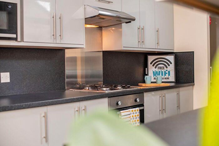 6 Bedroom Terraced House To Rent In Hall Lane, Kensington, Liverpool, L7
