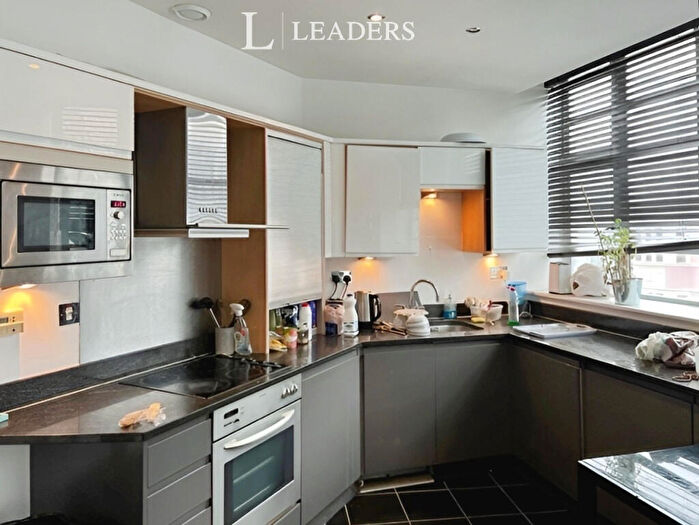 1 Bedroom Flat To Rent In Princes House, North Street, BN1