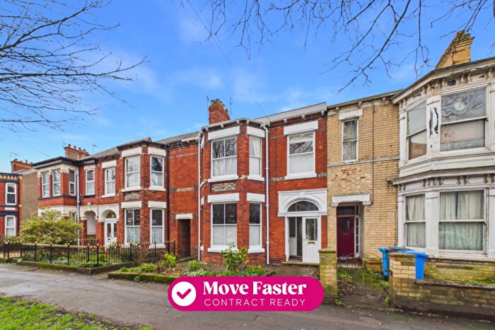 4 Bedroom Terraced House For Sale In Victoria Avenue, Princes Avenue, Hull, East Riding Of Yorkshire, HU5