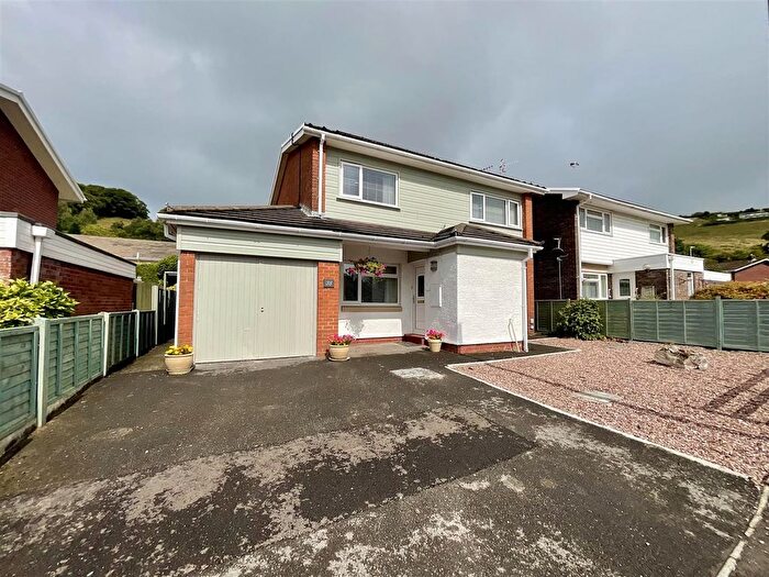 3 Bedroom Detached House To Rent In Gwscwm Park, Burry Port, SA16
