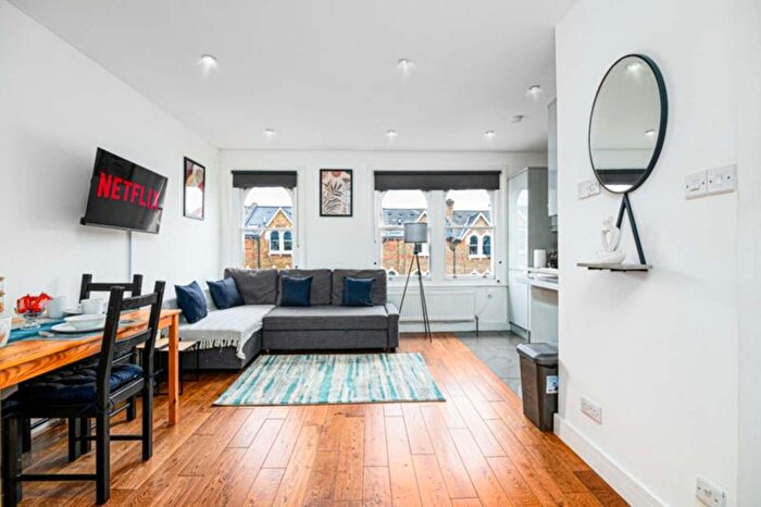 1 Bedroom Flat To Rent In Lowfield Road, London, NW6