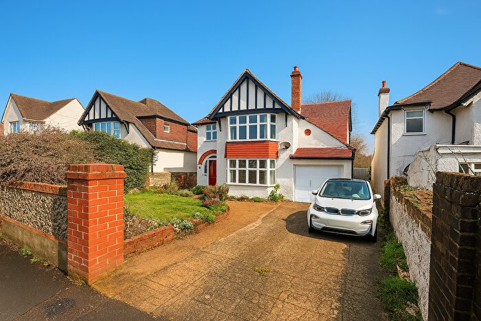 5 Bedroom Detached House For Sale In Kings Drive, Eastbourne, BN21