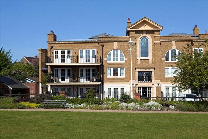 2 Bedroom Flat To Rent In Sackville Place, Sevenoaks, Kent, TN13