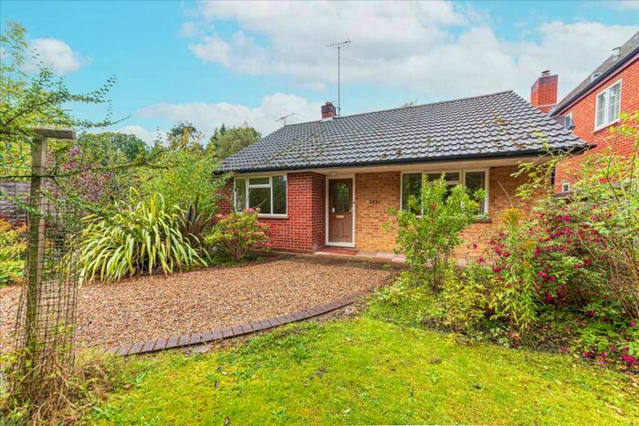 2 Bedroom Bungalow To Rent In Nine Mile Ride, Finchampstead, Finchampstead, Wokingham, RG40